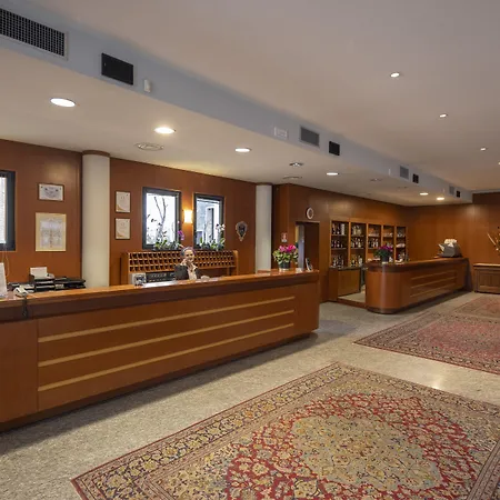 德埃斯特伊尔杜卡酒店 4*