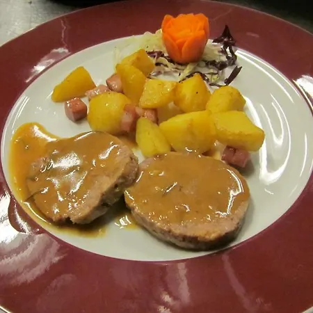 德埃斯特伊尔杜卡酒店 酒店 费拉拉